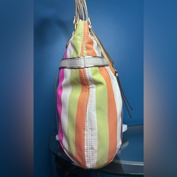 Coach Poppy Glam Tote Legacy Stripe Sequin 19021 Like New - Picture 12 of 17